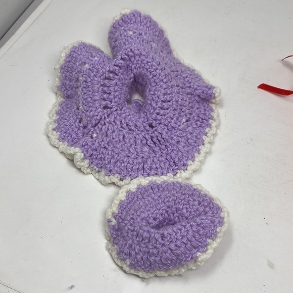 Barbie clothes hand knitted, crocheted outfits skirts with matching hats - Picture 5 of 5